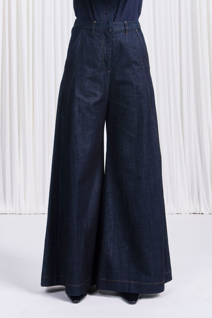 The Elara Jeans
