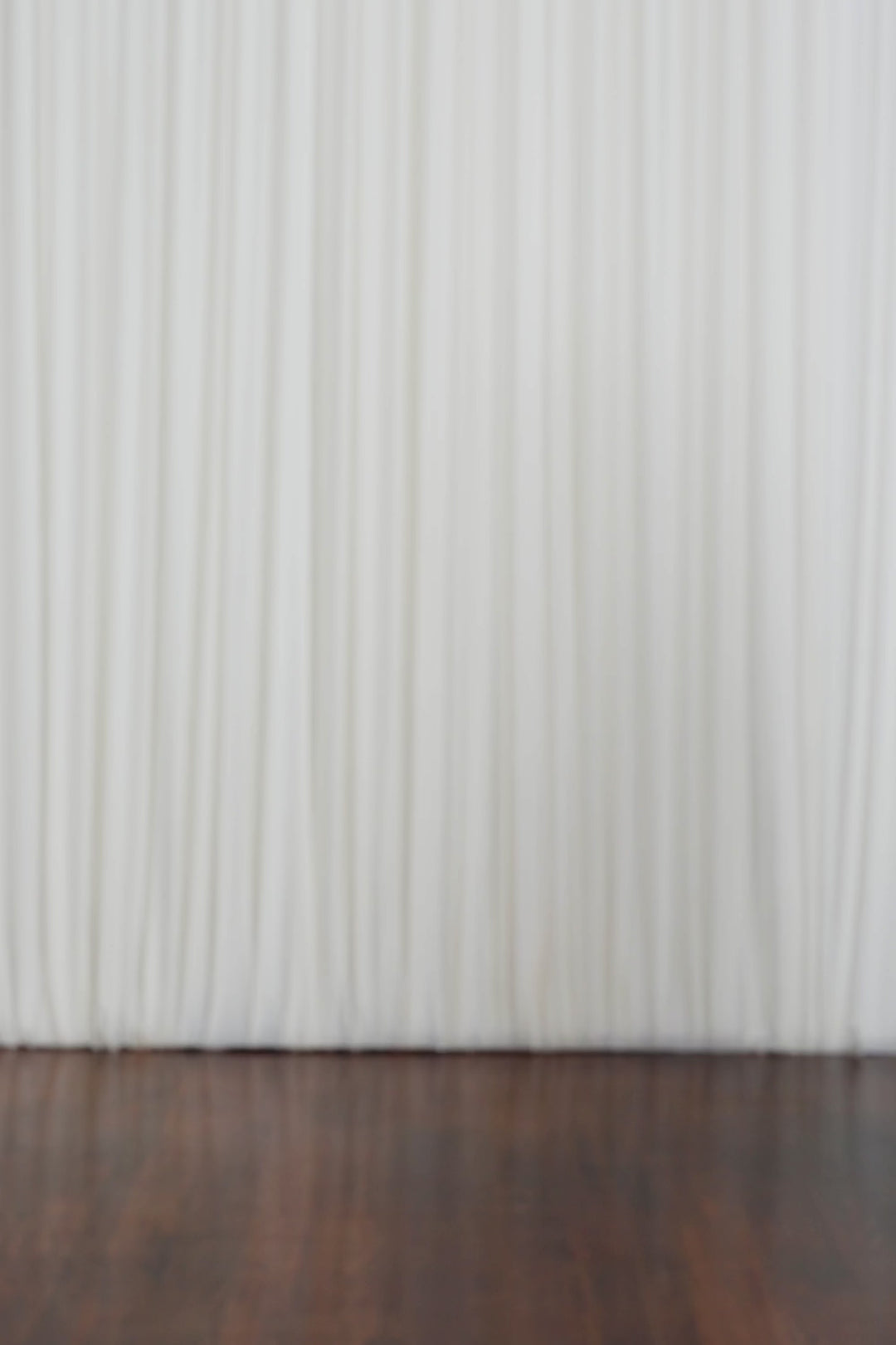 Robe Hazy, robe en tricot drapé de laine crème